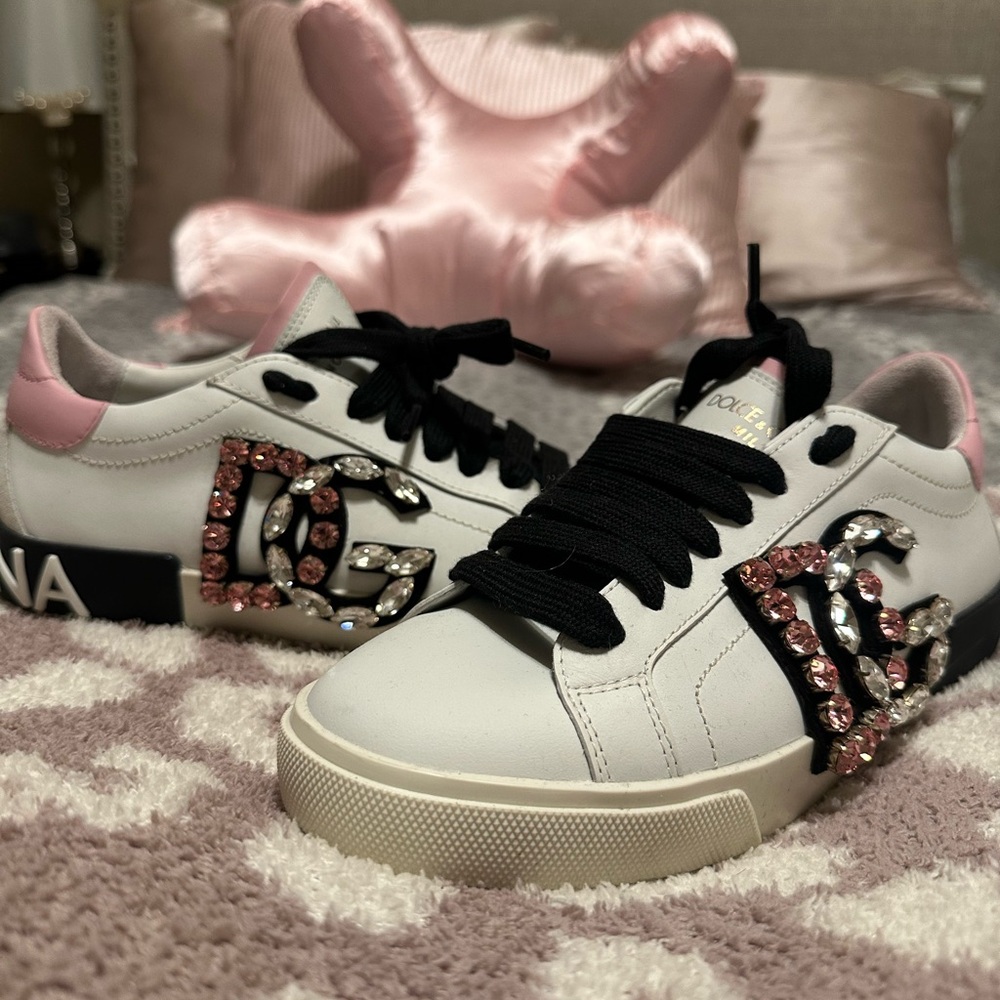 100% Authentic Dolce & Gabbana White and Pink Sneakers with Crystal Logo